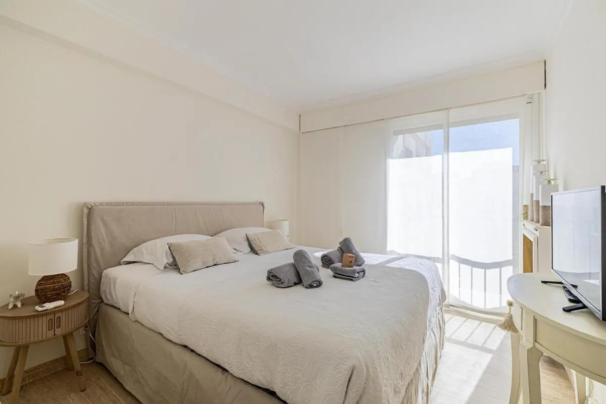 Palm Beach, Sea View Apartment, 100M From Beaches Cannes France