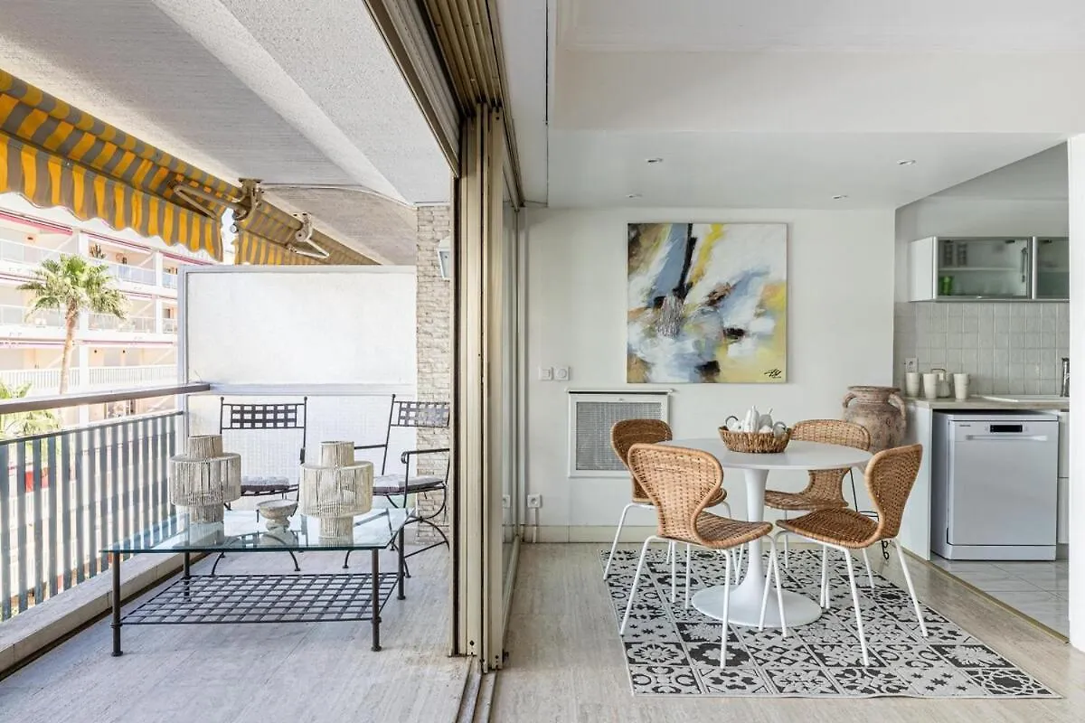 Palm Beach, Sea View Apartment, 100M From Beaches Cannes Apartment