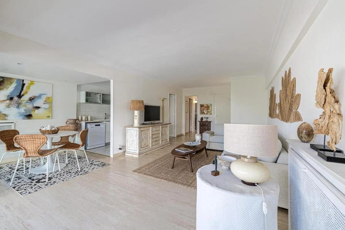 Palm Beach, Sea View Apartment, 100M From Beaches Cannes France